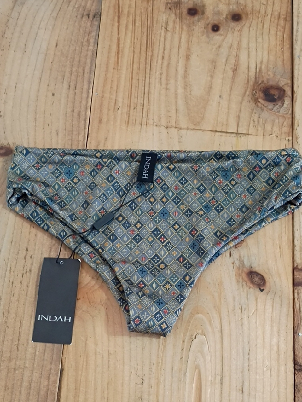 Indah Low Rise Diamond Print Bikini Bottom Size S NWT